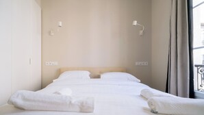 Luokittelematon kuva, 3 kautta 16, painike