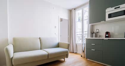 Modern & Serene 1BR Apartment in Paris