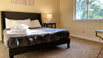 5 habitaciones, escritorio, wifi gratis y ropa de cama