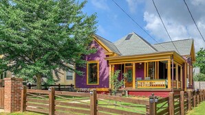 Unclassified image, 4 of 35, button - The Purple House (Nashville)