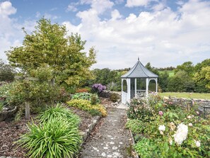 Property grounds - The Old Coach House -UK41272 (Hook-a-Gate, near Shrewsbury)