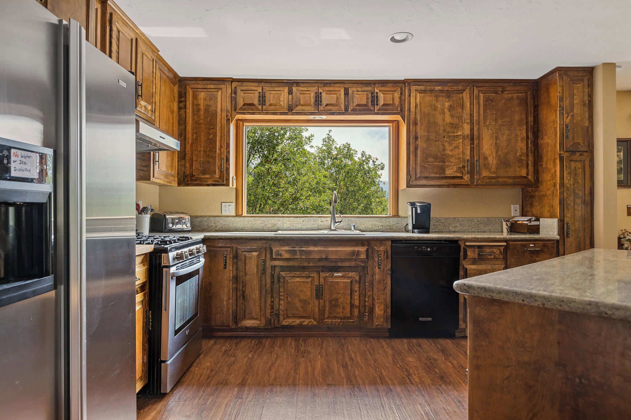 House, Multiple Beds, Balcony, Mountain View (Our Secret Getaway) | Private kitchen | Fridge, microwave, oven, stovetop