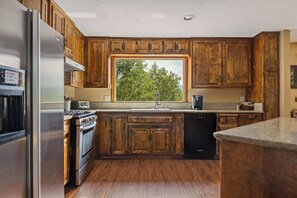 House, Multiple Beds, Balcony, Mountain View (Our Secret Getaway) | Private kitchen | Fridge, microwave, oven, stovetop - Our Secret Getaway An Adventurer's Oasis (Lake Arrowhead)