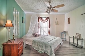 2 bedrooms, iron/ironing board, travel crib, internet