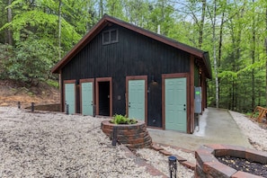 Exterior - Creekside - Camping Cabin Retreat - RRG, KY (Pine Ridge)