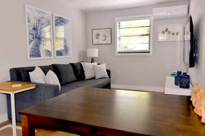 Smart TV - Adorable 1 bedroom close to IMG, AMI beaches (Bradenton)