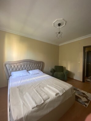 Iron/ironing board - DS SUITE (Trabzon)