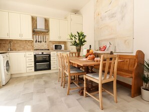 Shared kitchen - Number 61 Skipton (Skipton)