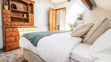 Deluxe House, Private Bathroom | 4 bedrooms