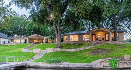 Island Paradise A Waterfront Oasis With Pool