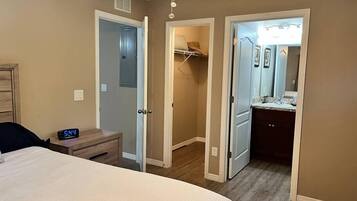 2 Schlafzimmer, Bügeleisen/Bügelbrett, WLAN, Bettwäsche