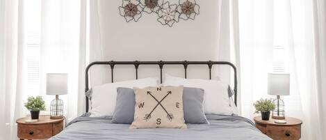 Condo, 1 Queen Bed, Fireplace | 1 bedroom, free WiFi