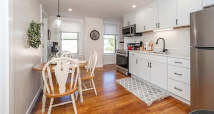 Historic Ludlow Apt B