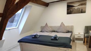 1 soverom, reiseseng for barn, wi-fi (inkludert) og sengetøy