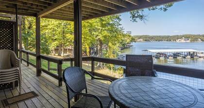Lone Oak Point 04 - Two Bedroom Apartment, Sleeps 6