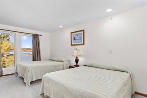 3 bedrooms, free WiFi, bed sheets