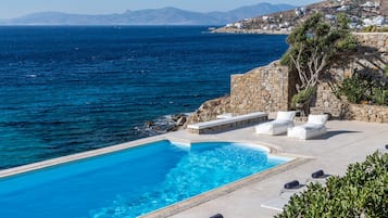 Piscina all'aperto