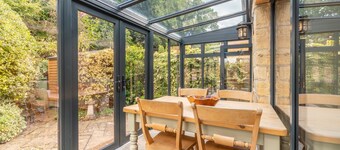 Barn End, Paxford - sleeps 6 guests  in 3 bedrooms