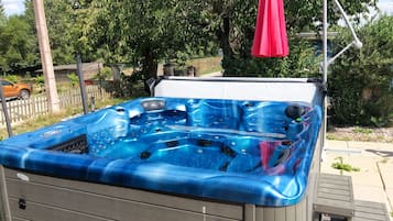 Outdoor spabad