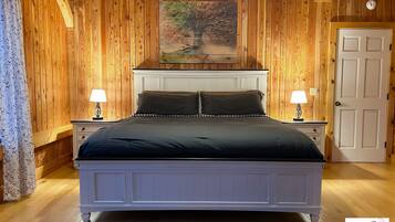 5 bedrooms, free WiFi, bed sheets
