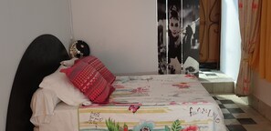 1 Schlafzimmer, Schreibtisch, Bügeleisen/Bügelbrett, WLAN