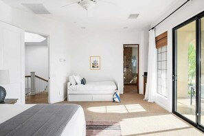 Interior - Villa Verbena by Avantstay Expansive Estate w/ B-ball Court, Pool/spa & Entertainer's Yard (Indio)