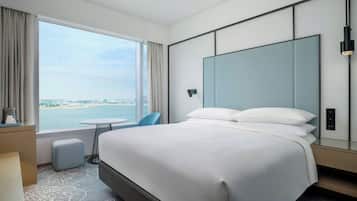 Premium bedding, minibar, in-room safe, desk