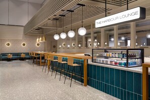 Lounge - Four Points By Sheraton Hong Kong, Tung Chung (Tung Chung)