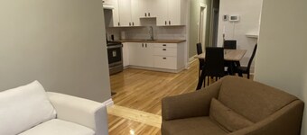 Bright and cozy newly renovated space - 2 bedroom with an extra futon bed