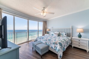 2 soverom, strykejern/-brett, wi-fi og sengetøy