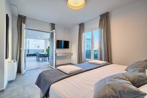 3 bedrooms, iron/ironing board, free WiFi, bed sheets - Apartment Liberty Living with Pool III (Split)