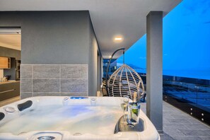 Terrace/patio - Penthouse Liberty Living with Pool (Split)