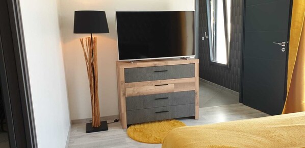 5 bedrooms, WiFi