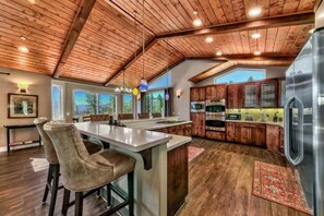 House, Multiple Beds, Hot Tub, Mountain View | Private kitchen | Fridge, microwave, oven, stovetop - Bella Vista Luxury Retreat (South Lake Tahoe)
