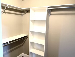 Interior - Stylish 5Bedroom/6Beds/2Bath Plenty of Parking (Eagle Pass)