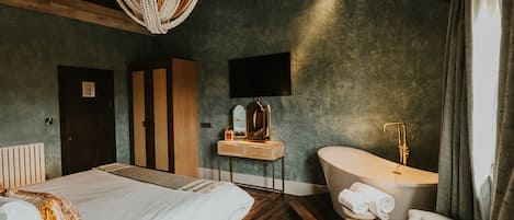 Junior Suite | ตู้นิรภัยในห้องพัก, ห้องพักตกแต่งอย่างมีเอกลักษณ์, ตกแต่งพิเศษโดยเฉพาะ