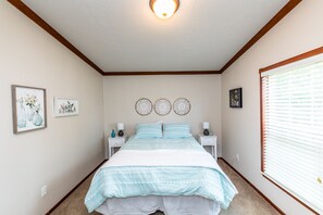 4 habitaciones, escritorio, tabla de planchar con plancha y wifi gratis 