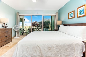 2 bedrooms, desk, iron/ironing board, travel cot - Kamahana 19: 2  BR, 2  BA Condominium in Princeville, Sleeps 4 (Princeville)