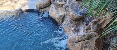 Piscine extérieure, piscine chauffée