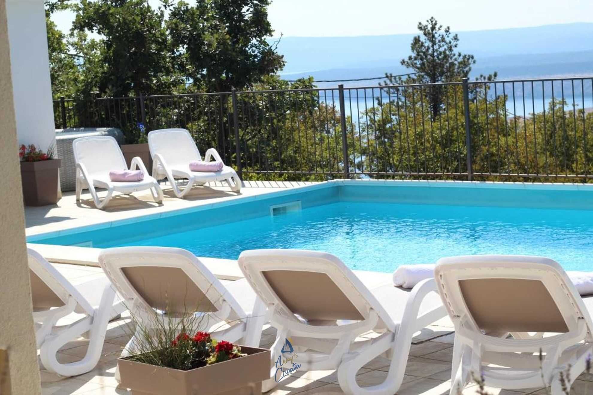 Piscine extérieure