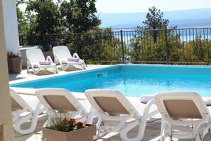 Piscine extérieure