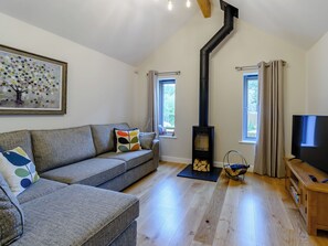 TV, fireplace - 2 bedroom accommodation in Thornton le Dale, near Pickering (Thornton le Dale, near Pickering)