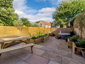 Terrace/patio - 2 bedroom accommodation in Thornton le Dale, near Pickering (Thornton le Dale, near Pickering)