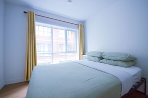 2 slaapkamers, een strijkplank/strijkijzer, gratis wifi, beddengoed