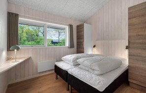 4 bedrooms, free WiFi