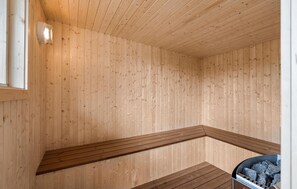 Sauna - Gorgeous home in Oksbøl with sauna (Oksbøl)