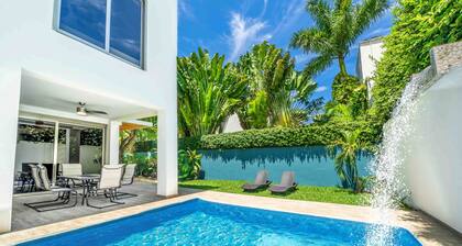 The Castle II - Modern Villa with Private Pool at a Safe Gated Community