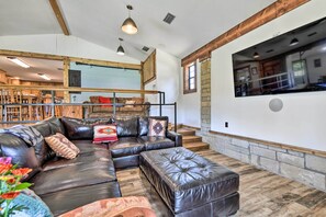 TV, table football, offices, computer monitors - Spacious Glen Rose Home on Paluxy Riverfront (Glen Rose)