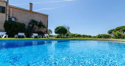 YourHouse Ca Na Teulera, villa with private pool, 3 km from the beach