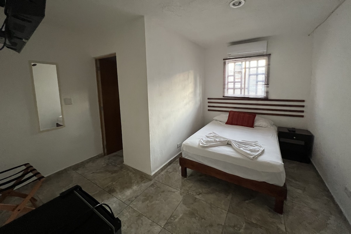 Edredón, wifi gratis y ropa de cama